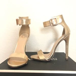 Delicious Gold Heels
